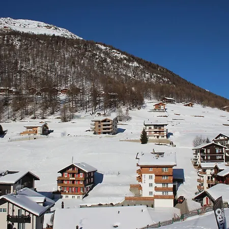 Swiss Family Alphubel Отель
