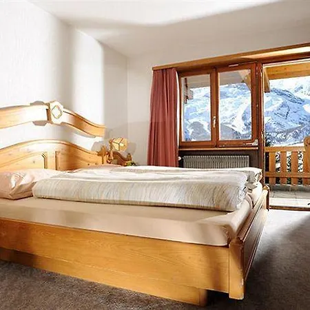 Swiss Family Alphubel Готель Зас-Фе