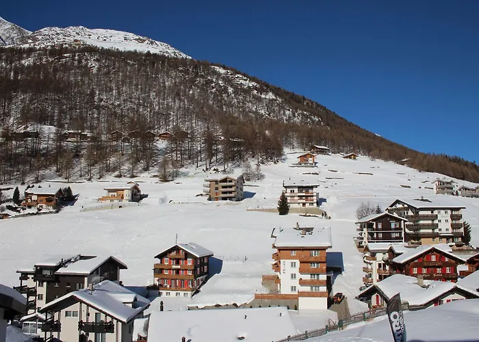 Swiss Family Alphubel Hotel