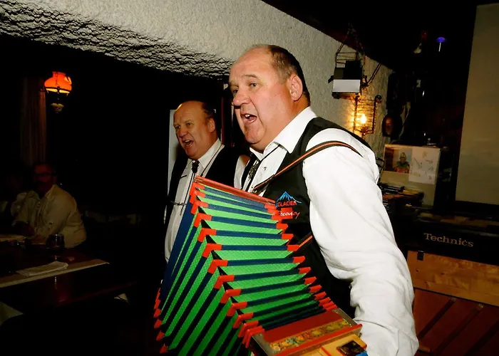 Swiss Family Alphubel Hotel